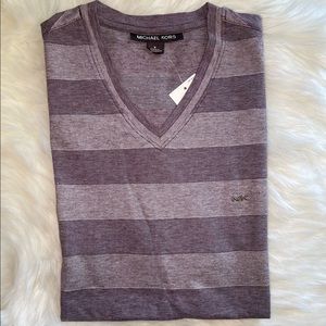 MK V-Neck Shirt